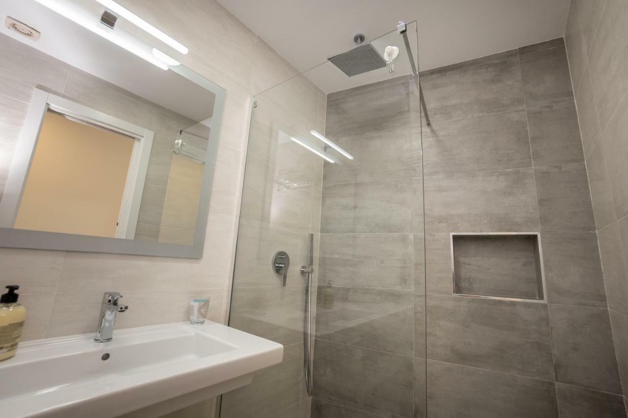Apartamentos Mombasa 2 Planta Nerja Buitenkant foto