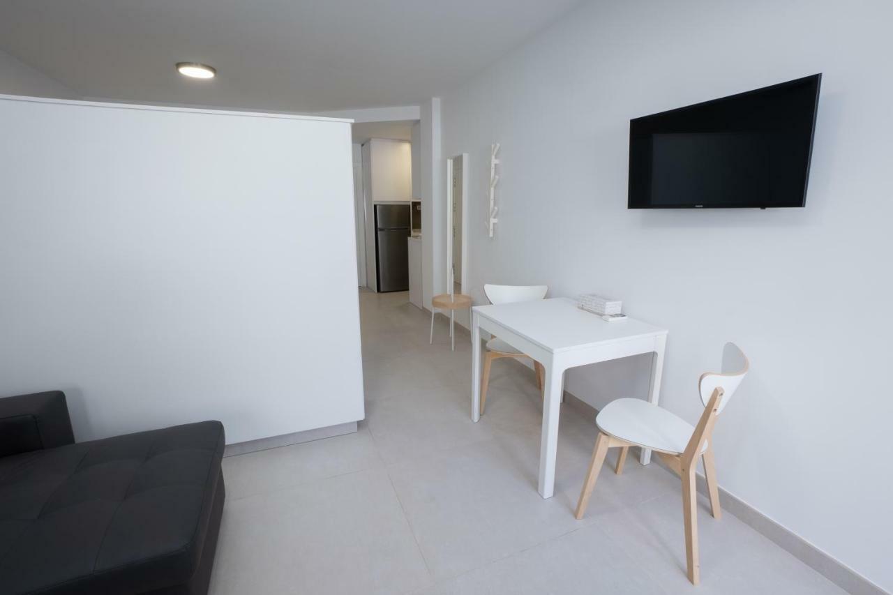 Apartamentos Mombasa 2 Planta Nerja Buitenkant foto