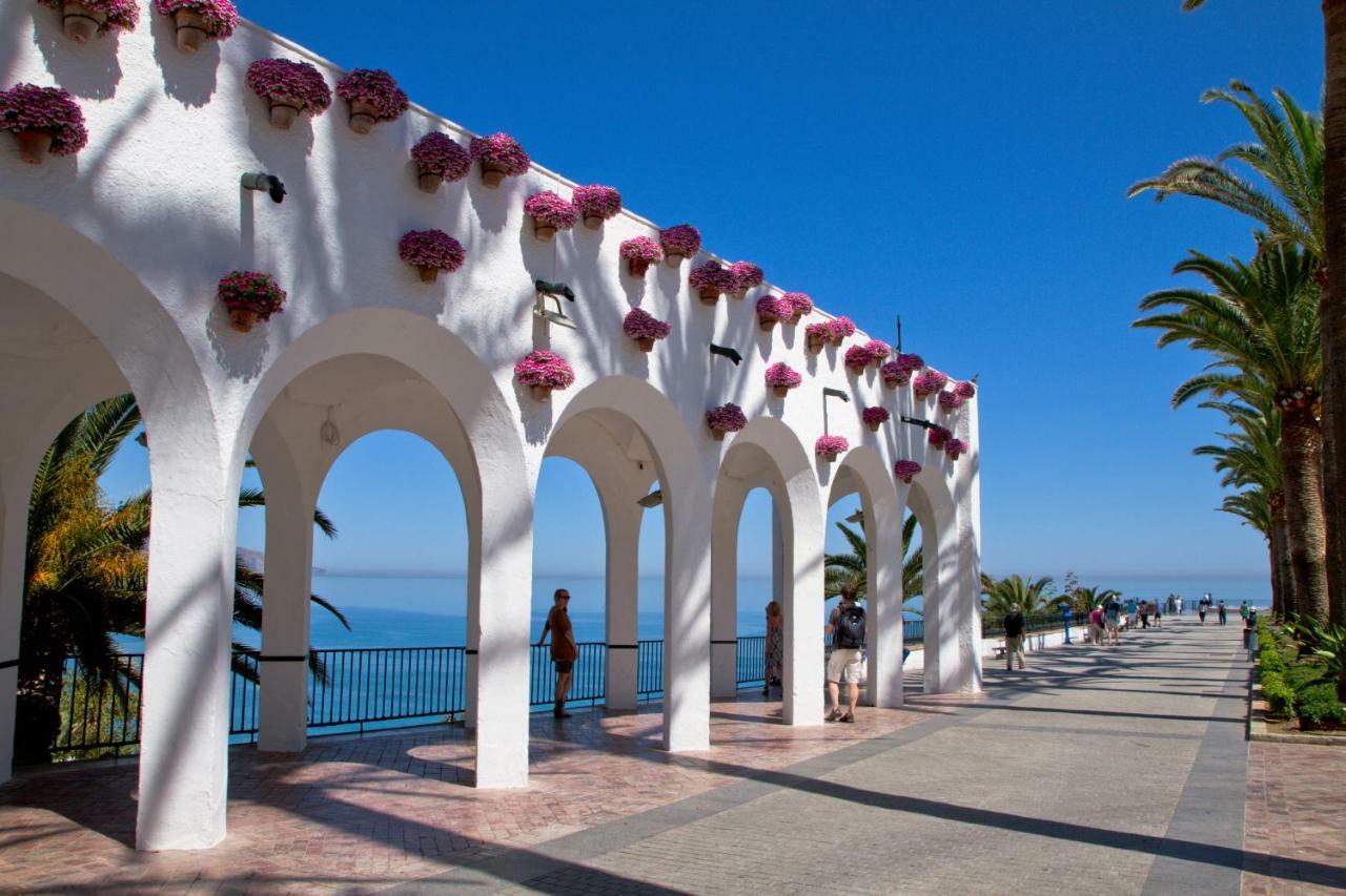 Apartamentos Mombasa 2 Planta Nerja Buitenkant foto